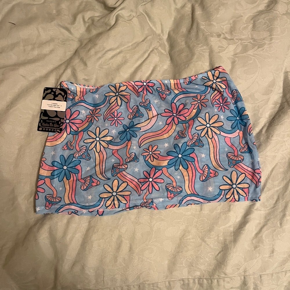 NWT - Freedom Rave Wear “funkadelic” Mesh Extra Mini Skirt - Medium